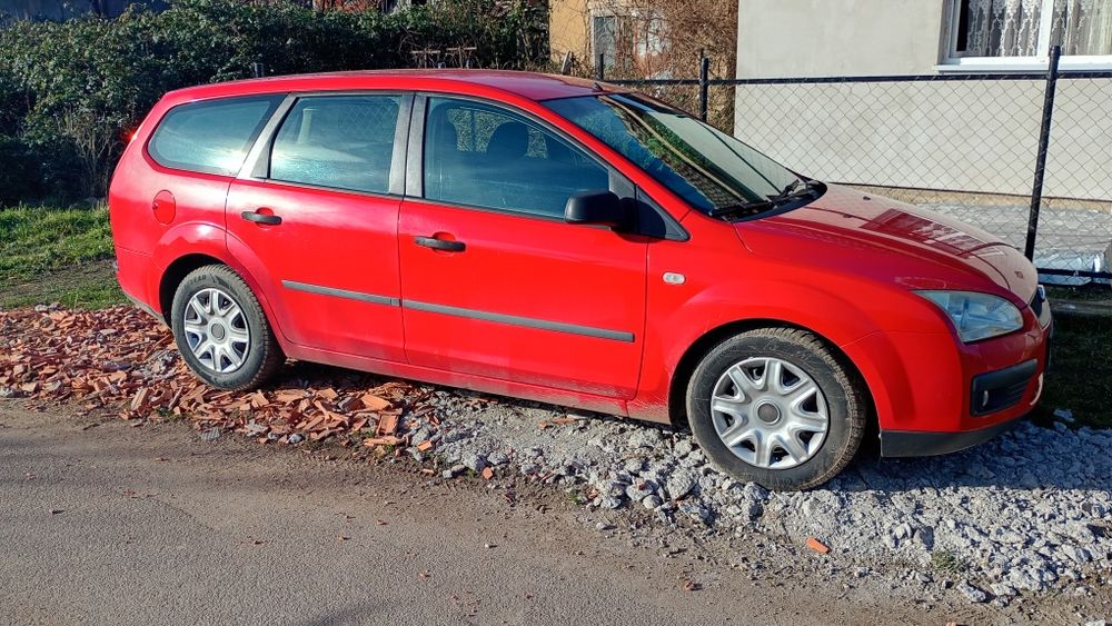De vânzare Ford focus 1,6 benzină an 2006 acte regulă se oferă fiscal