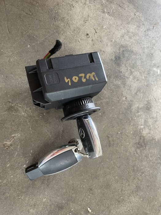 Contact mercedes w204 w212 w207 e c class