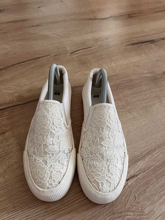 Espadrile/tenisi bej cu dantelă H&M – mărimea 38, aproape noi!