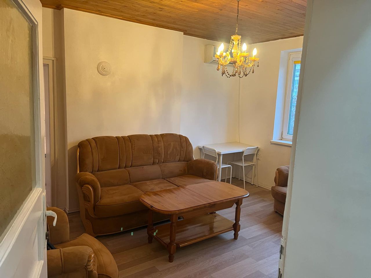 Дава се под наем Двустаен апартамент в София, Толстой - 48 кв.м за 400 € - Снимка #2
