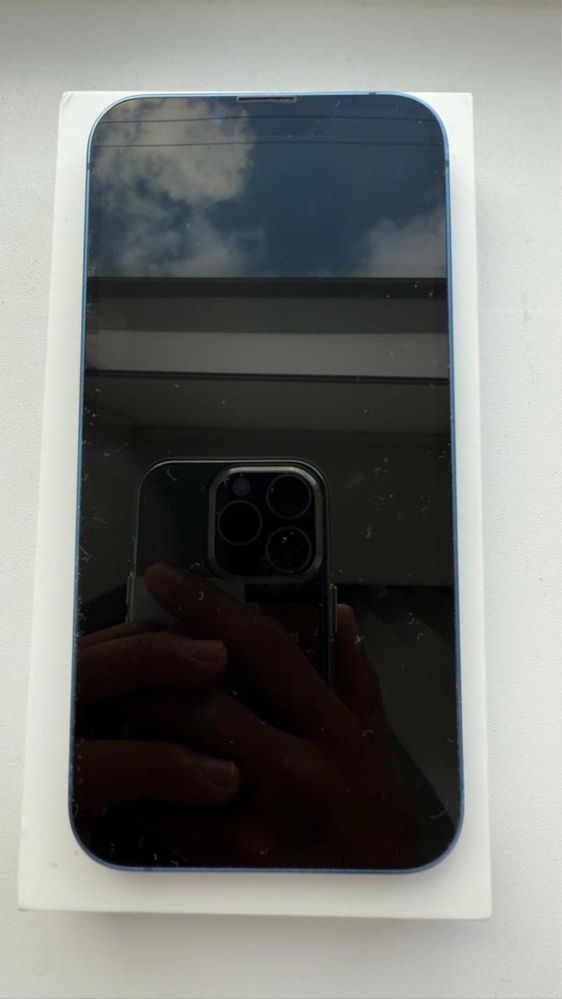 Продается Iphone 13