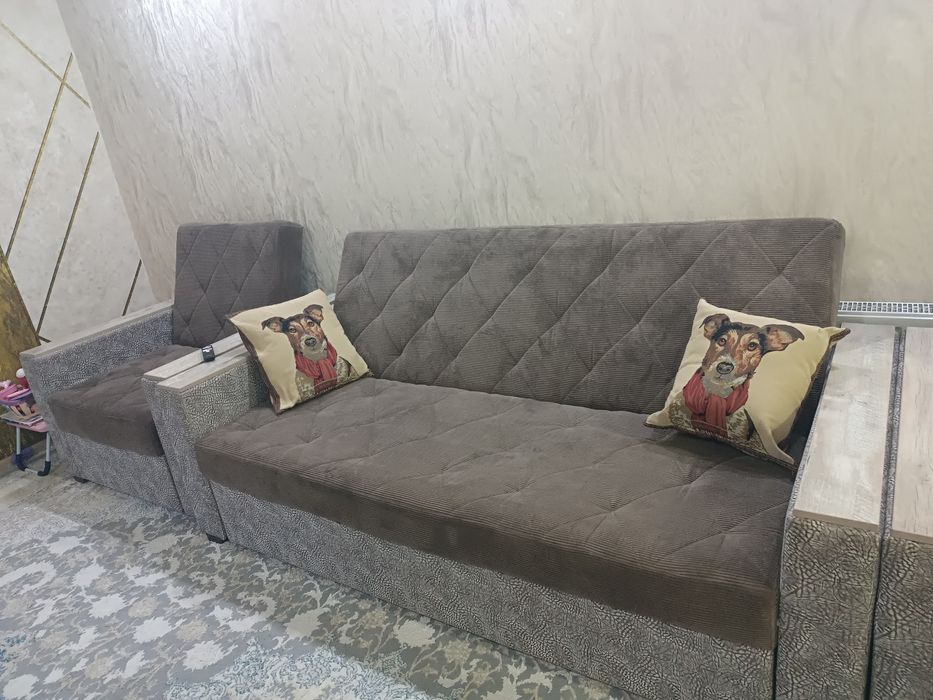 Продается диван и 2 кресла