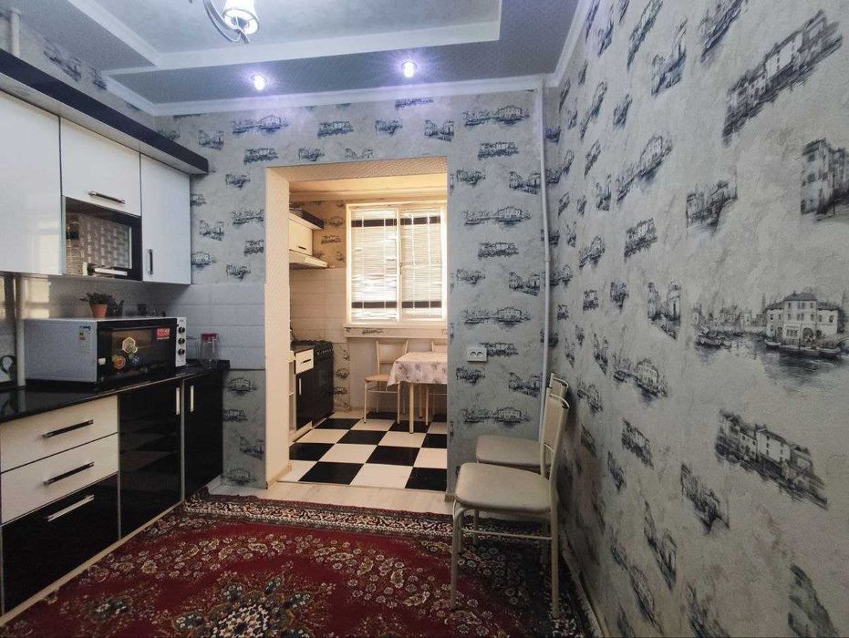 3х комнатная квартира на 4 этаже 67кв/м, в Самарканде