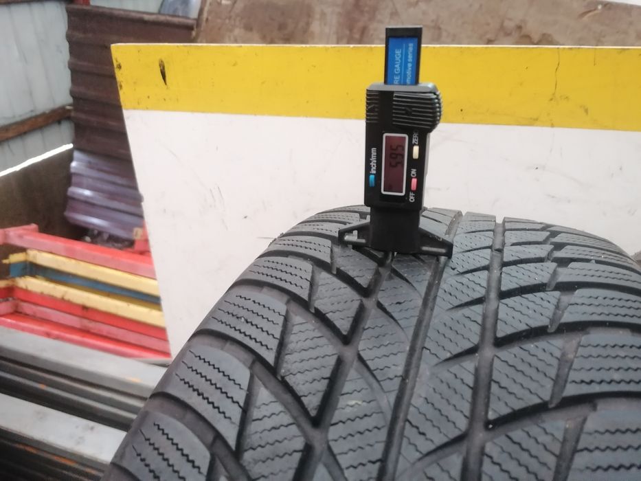 225/50/18 2*Bridgestone iarna dot 2818.   5,,95mm