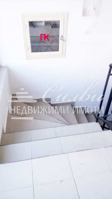 Дава се под наем Магазин в Шумен, Център - 80 кв.м за 331.5 € - Снимка #3