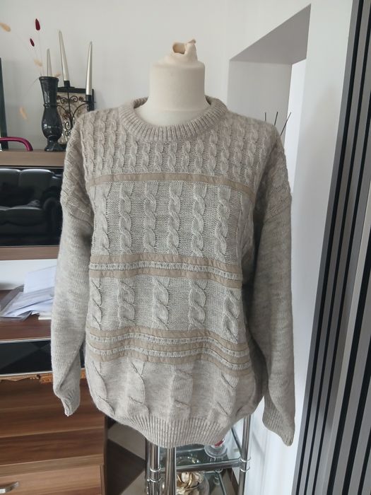 Pulover bărbătesc 50%lână, Hugo Boss ,mărimea L/XL