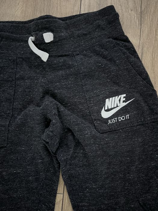Детско долнище nike