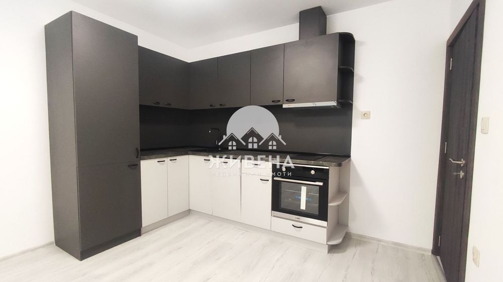 Продава обзаведен 3-стаен апартамент, кв. Чайка, 63 кв.м