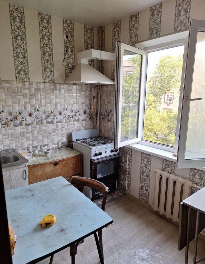 Продам 1/4/5 ком квартиру куйлюк массив 5