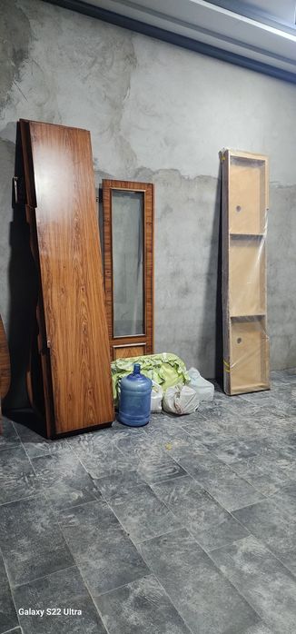 Срочна Сервант в хорошем состояне