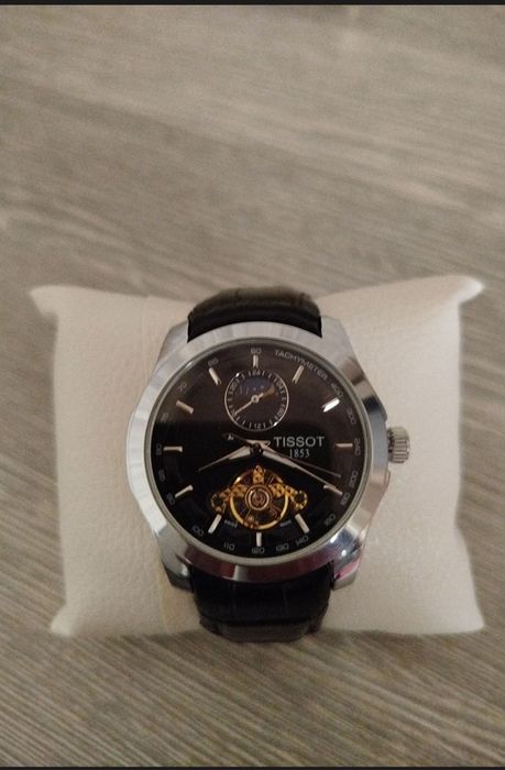 Продаю часы мужские Tissot