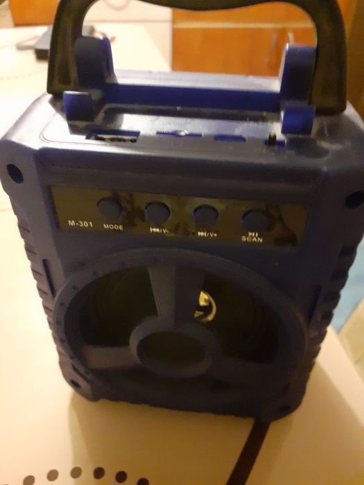 Boxa portabilacu usb wi fi si radio