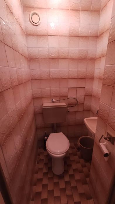 Дава се под наем Двустаен апартамент в Бургас, Възраждане - 90 кв.м за 357 € - Снимка #7