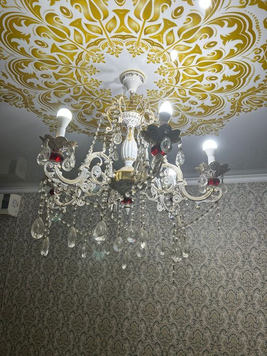 Продам люстру бу