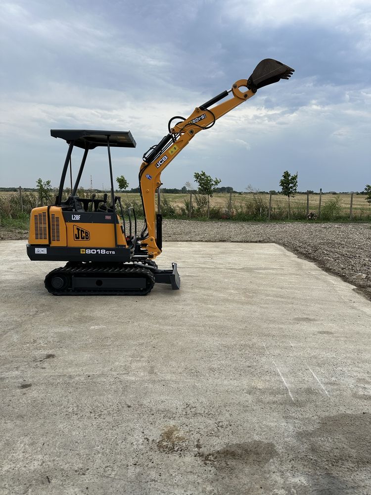 Miniexcavator jcb 1,8 t /motor perkins