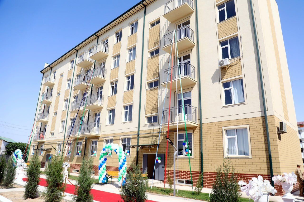 2 hona jihozi bilan sotiladi