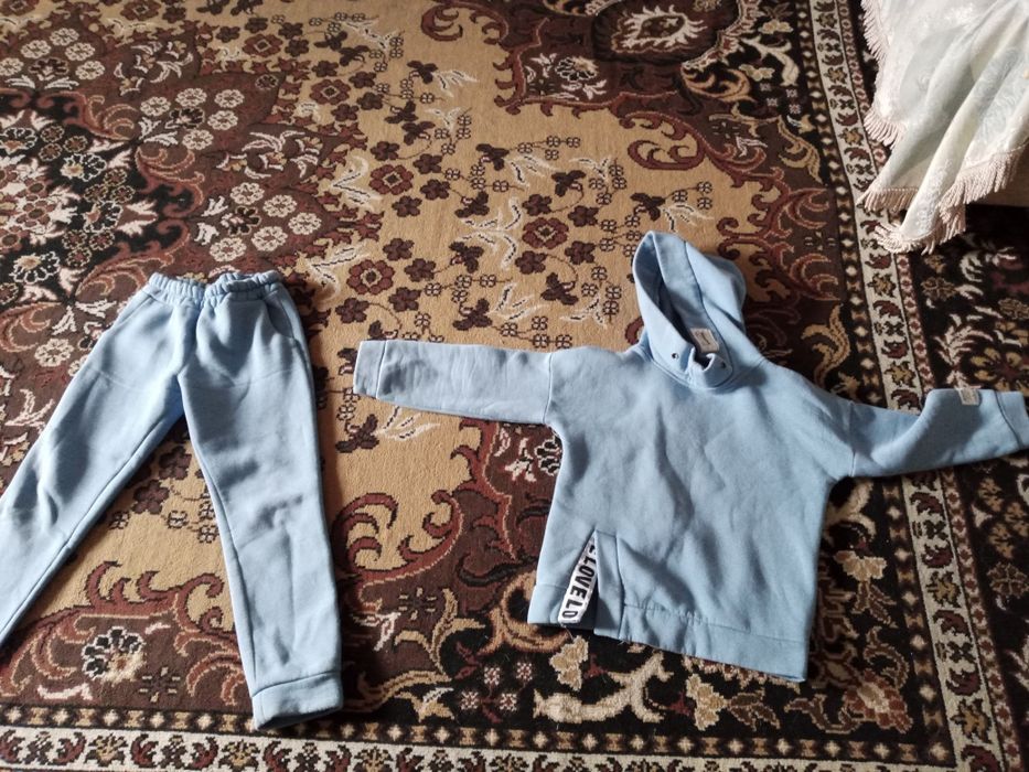 Продам костюм на зиму, с начесом, на ребенка 8-10 лет, не более 150см