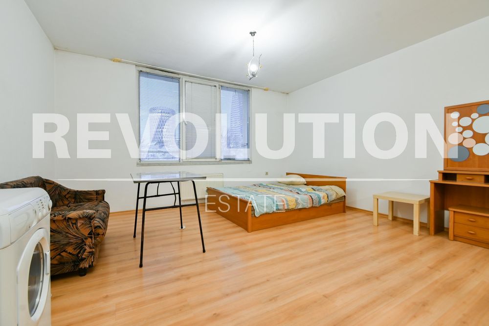 Дава се под наем Едностаен апартамент в София, Дружба 2 - 45 кв.м за 400 € - Снимка #1