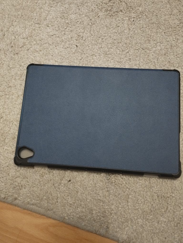 Husă magnetică pt. tabletă Huawei mediapad M6 de 10,8 inch. Nouă !!