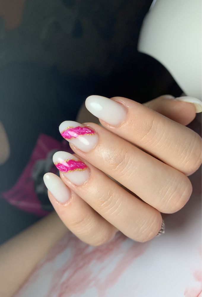 Unghii cu gel , semipermanent