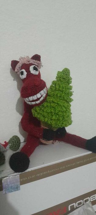 Вязанная лошадь. Оригинальный подарок на новый 2026 год.