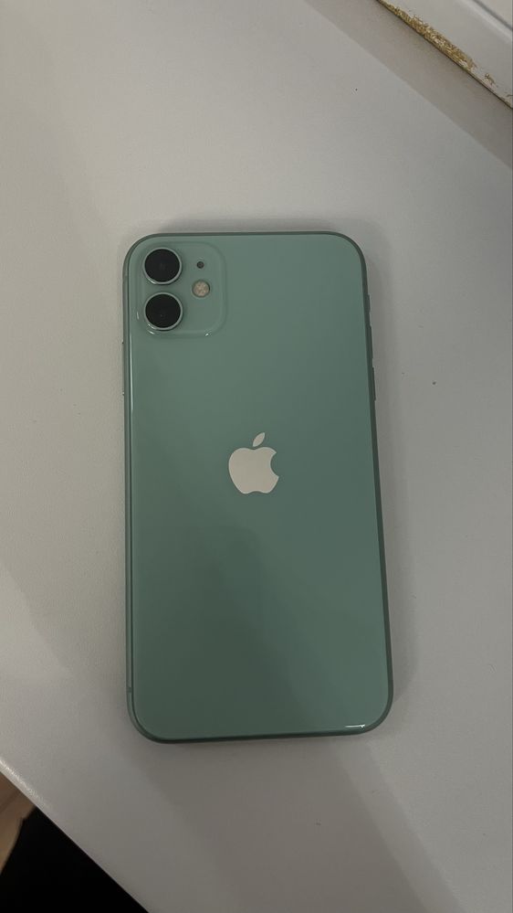 Iphone 11,в бирюзовом цвете