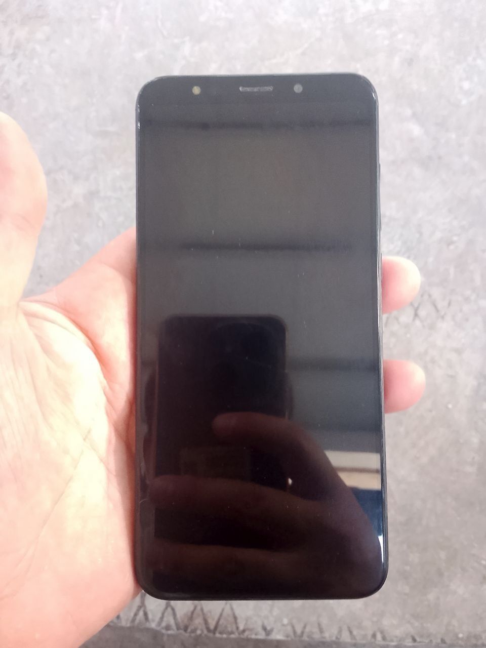Redmi 5 plus ideal holatda
