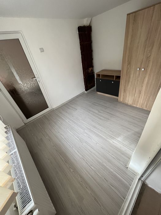 Vând casă în Tg Cărbunești