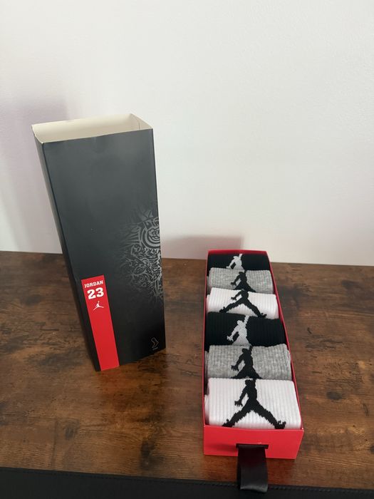 Sosete Jordan lungi noi calitate deosebita