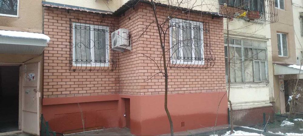 Balkonga gʻisht teramiz