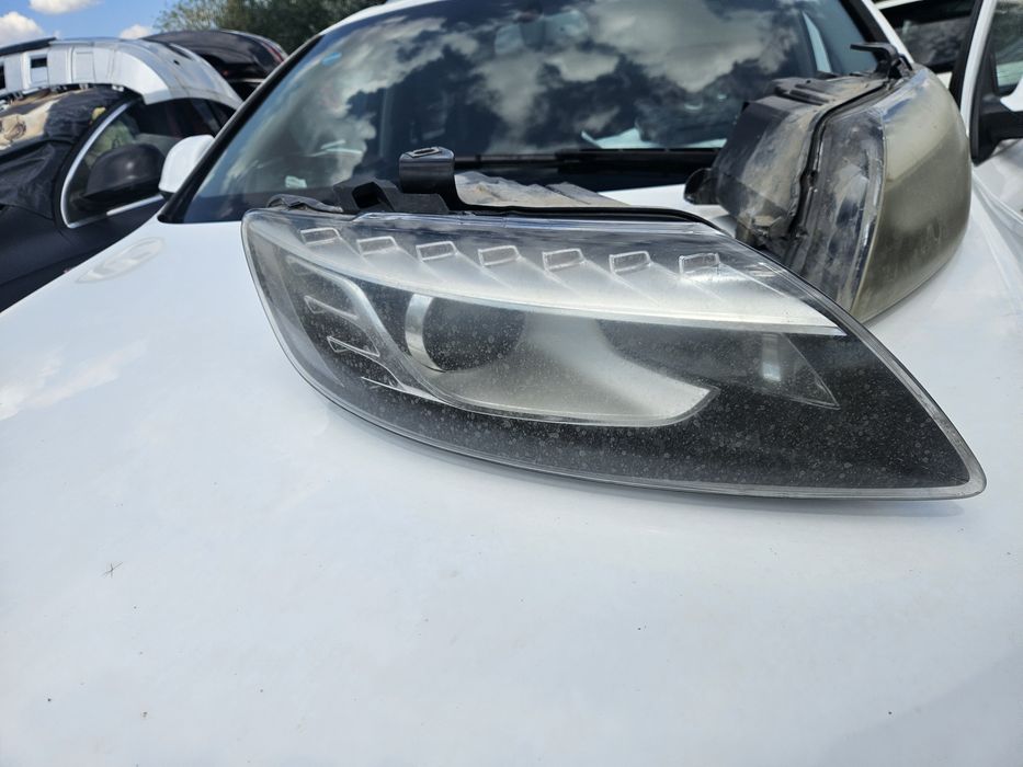 Феисиви фарове за Audi Q7 2011godina