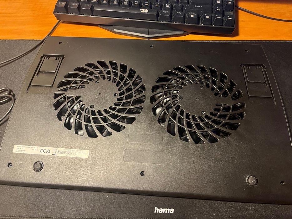 Охлаждане и поставка за лаптоп Deepcool