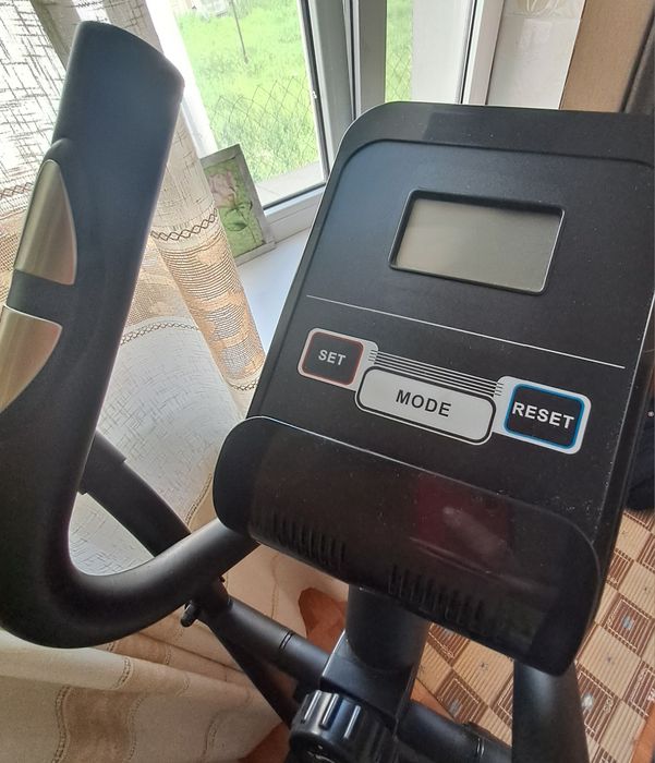 Эллиптический тренажёр