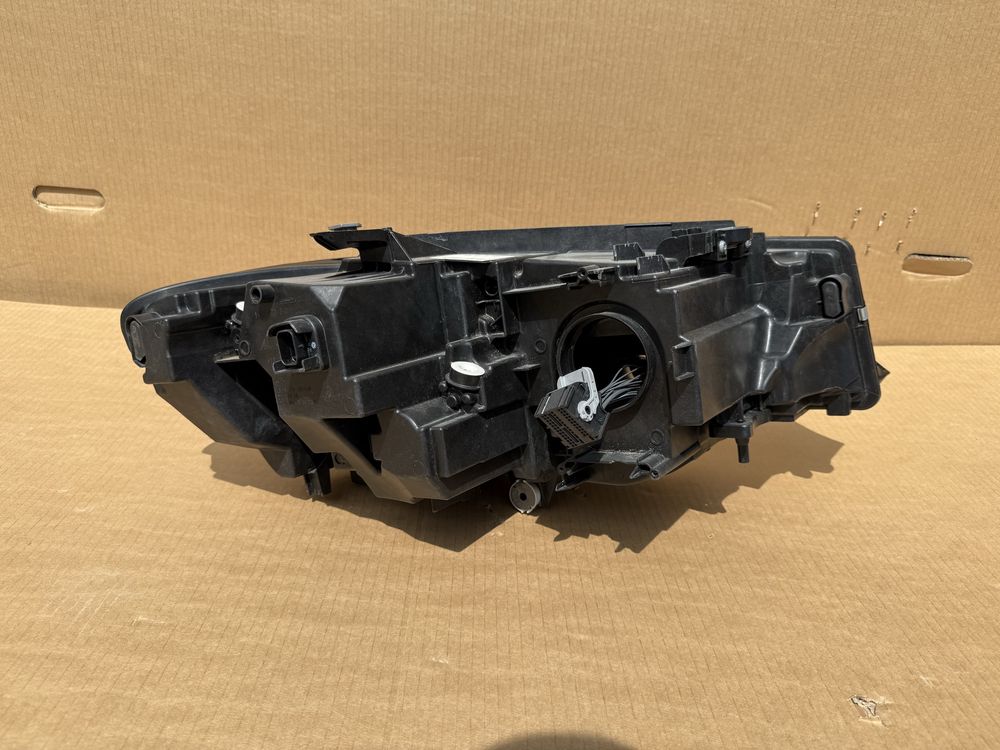 Ляв фар BMW 3 G20/21 | LED