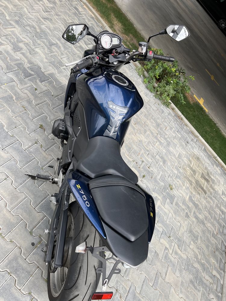 Kawasaki Z750L cu ABS