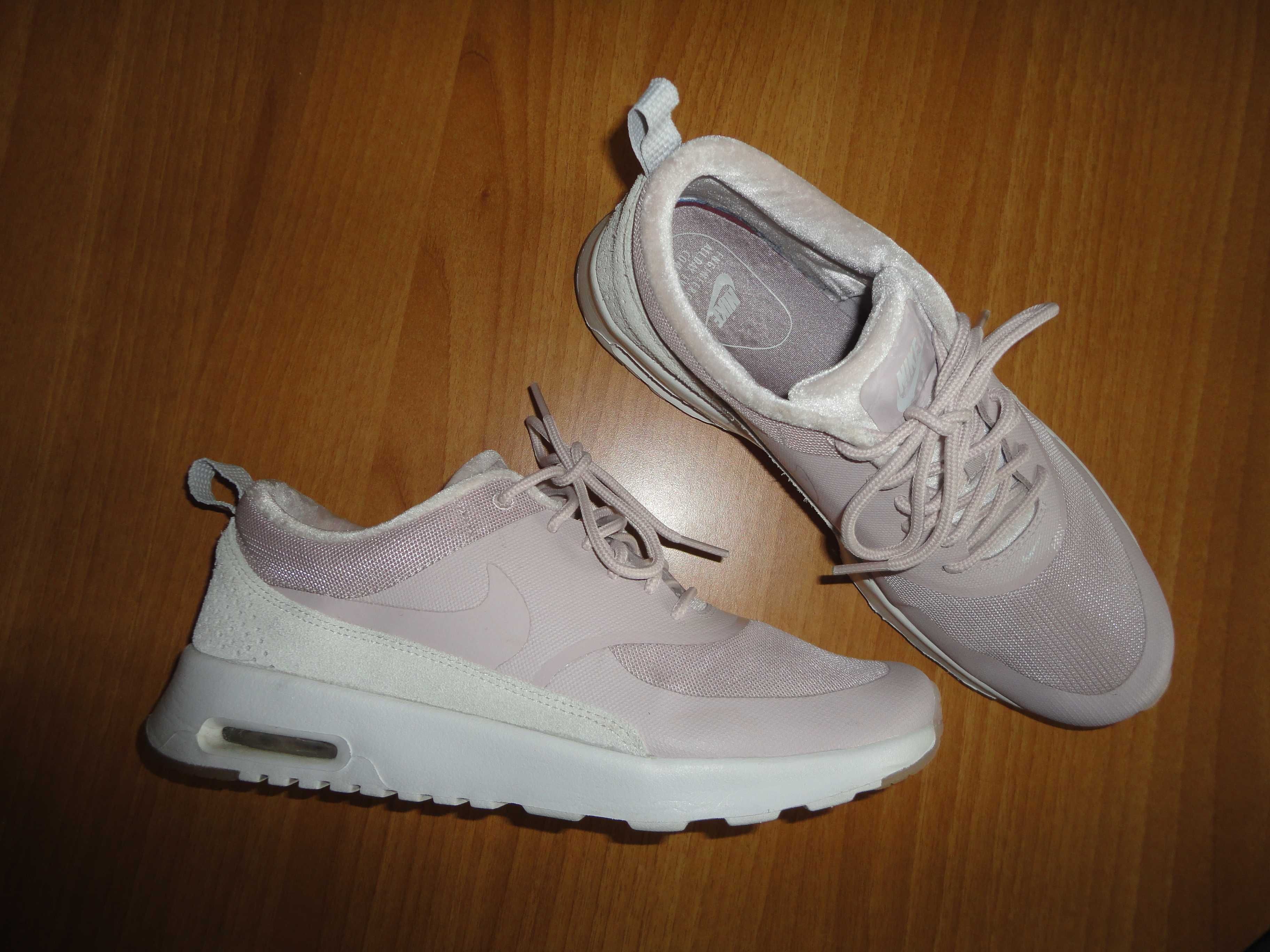 N40 Nike Air Max Thea LX/оригинални дамски маратонки