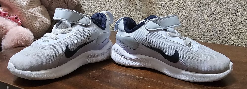 Nike - Обувки за бягане Revolution 7 с велкро, Светло сив/Тъмносин