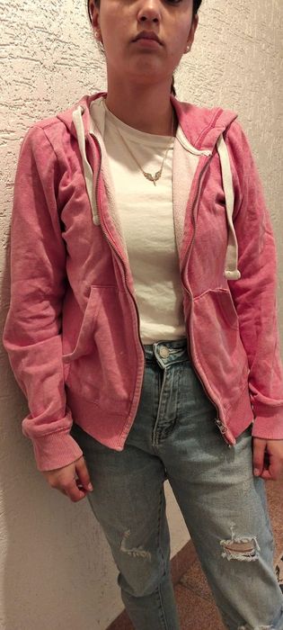 Горнище в розов цвят