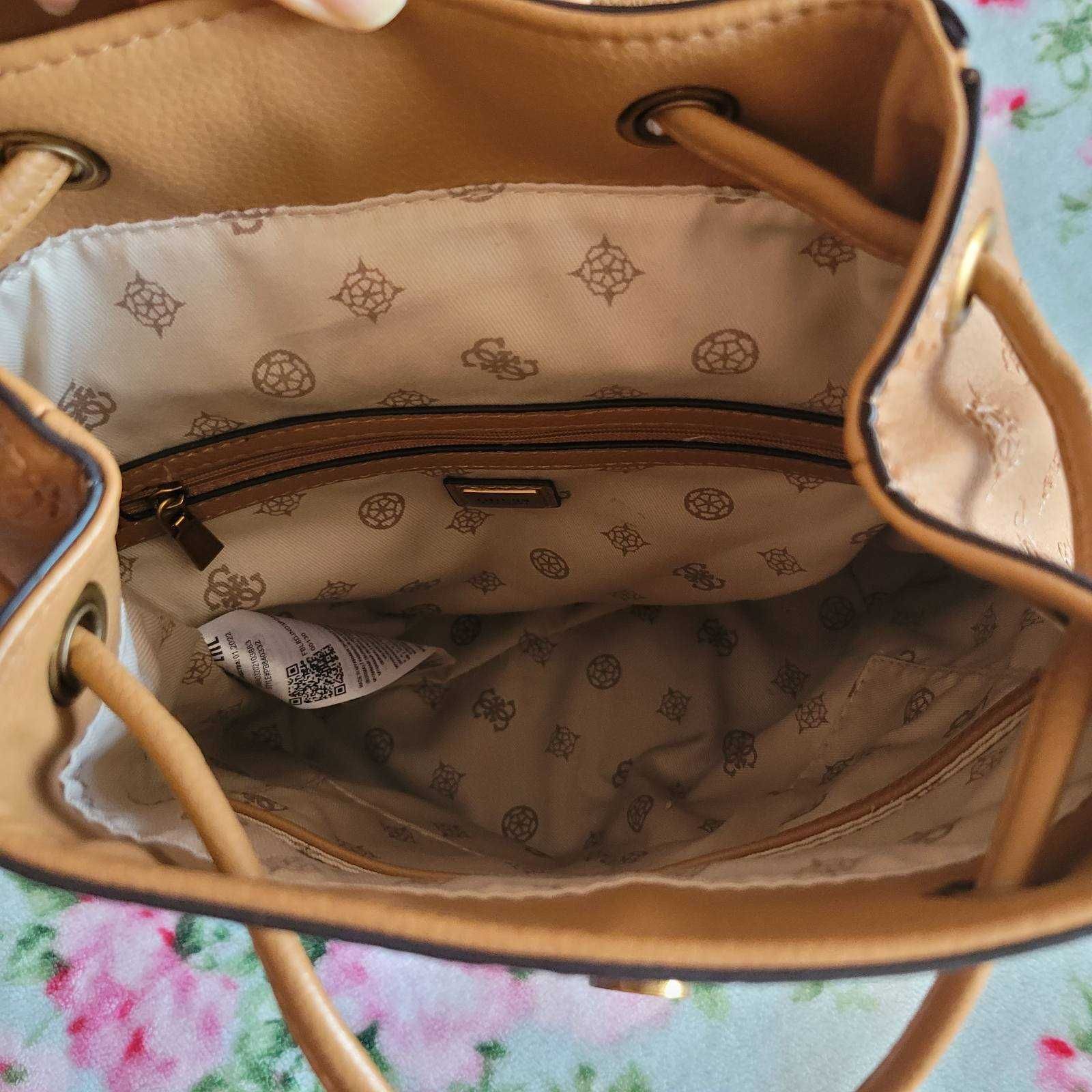 Guess Helaina чисто нова раница