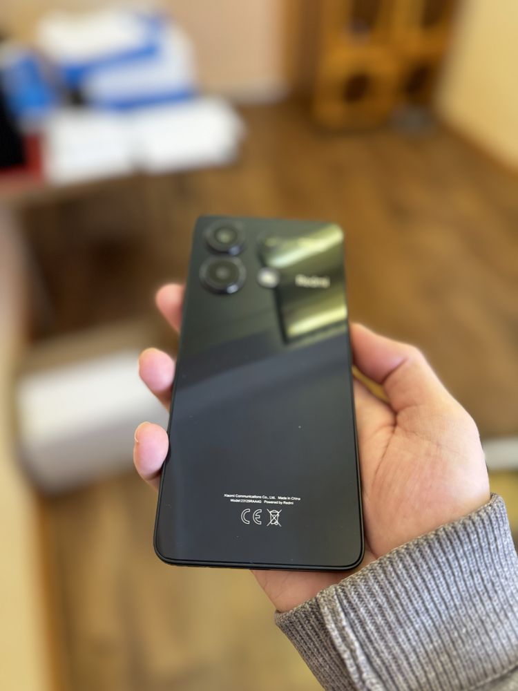 Xiaomi Redmi Note 13 / 256гб в идеальном состоянии