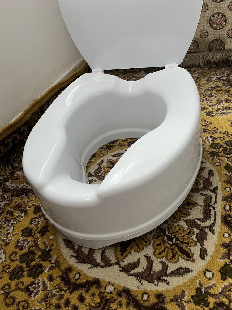 Înălțător toaletă