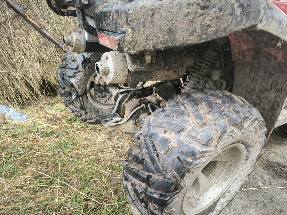 Vând ATV TGB 425