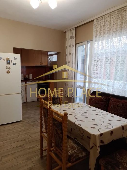 Дава се под наем Тристаен апартамент в Варна, Център - 95 кв.м за 612 € - Снимка #3