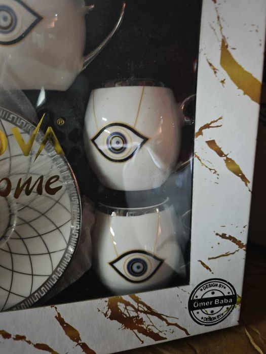 Луксозен сервиз за кафе