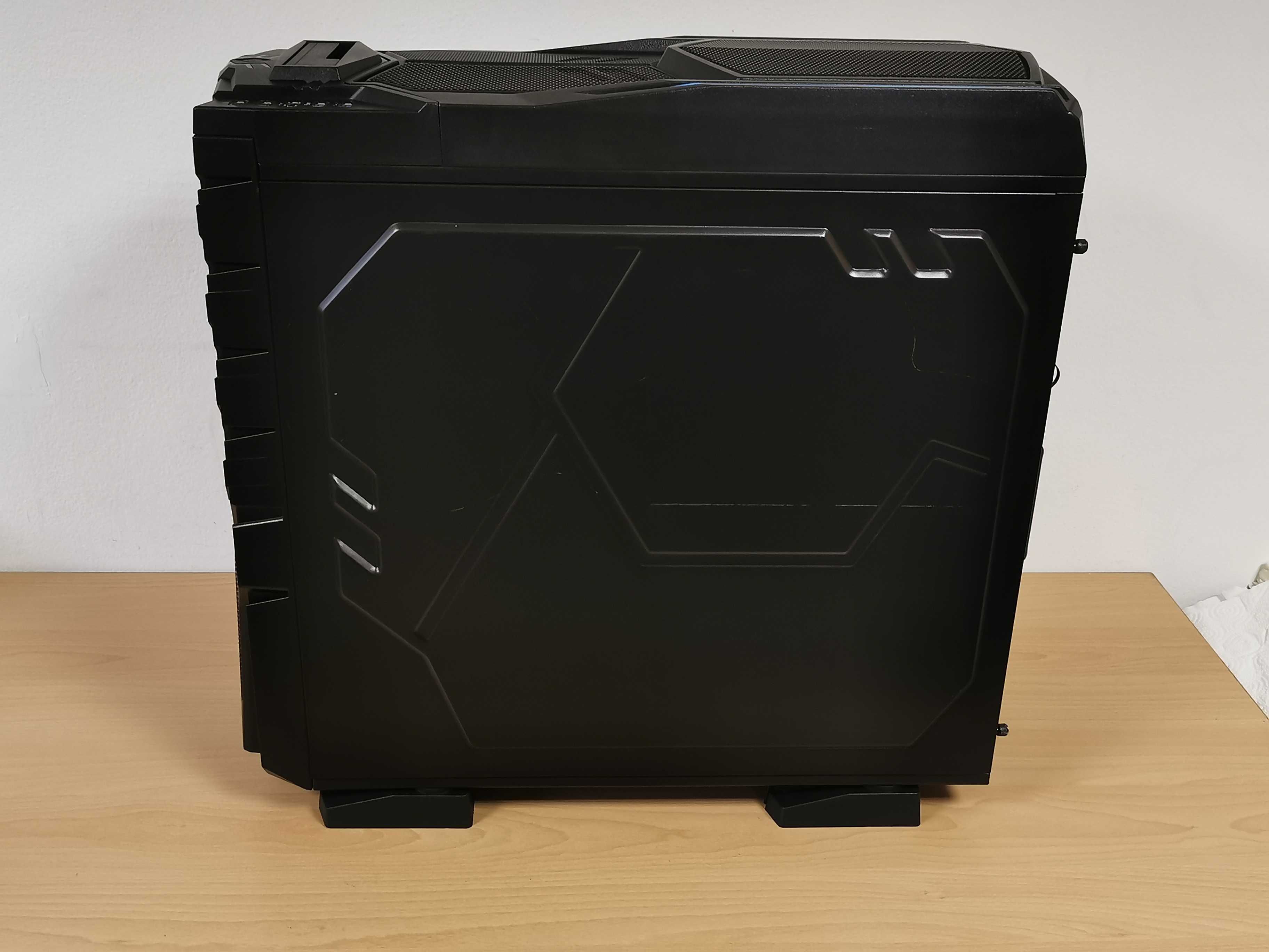 Thermaltake Chaser MK-1 Full Tower кутия за компютър