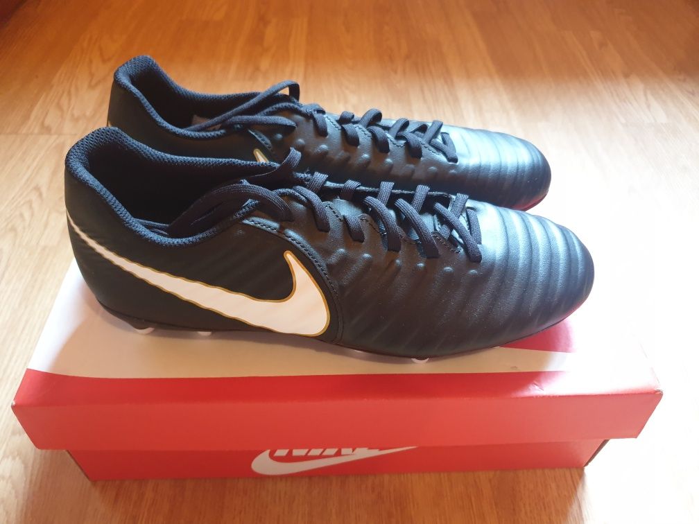 Ghete de fotbal Nike Tiempo Noi Originali!!