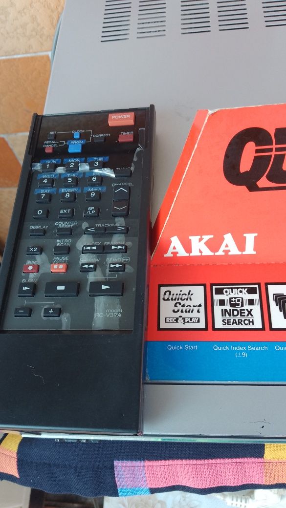 AKAI-VS-37EDG.Ново Мостра.