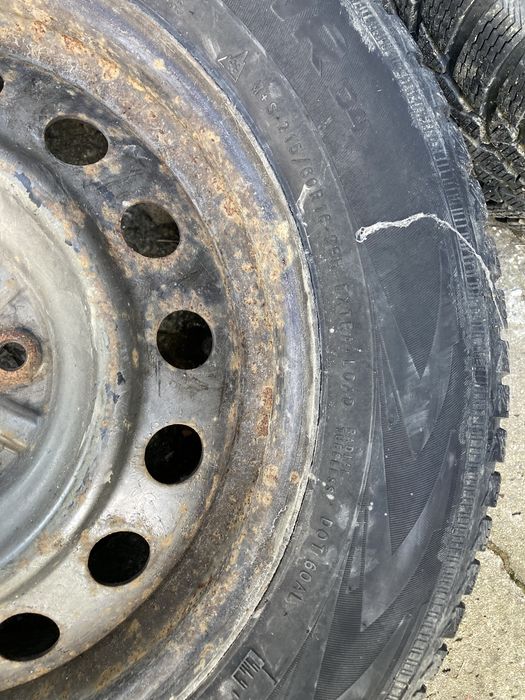 Джанти с гуми за Toyota Rav4 5x114.3 215/60/16