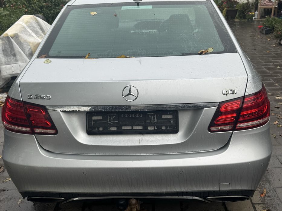 Mercedes E Class W211