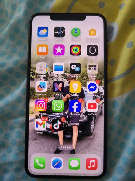 Iphone xs max gold